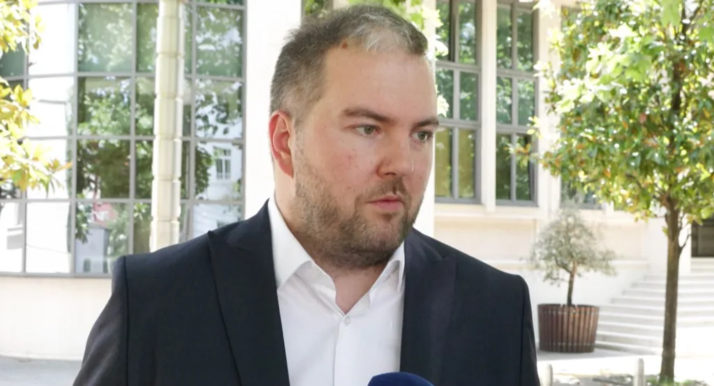 (VIDEO) PES i Demokrate još vjeruju u dogovor većine; Kandić: Kandidat NSD pokazaće da li DNP želi prekompoziciju vlasti sa DPS-om