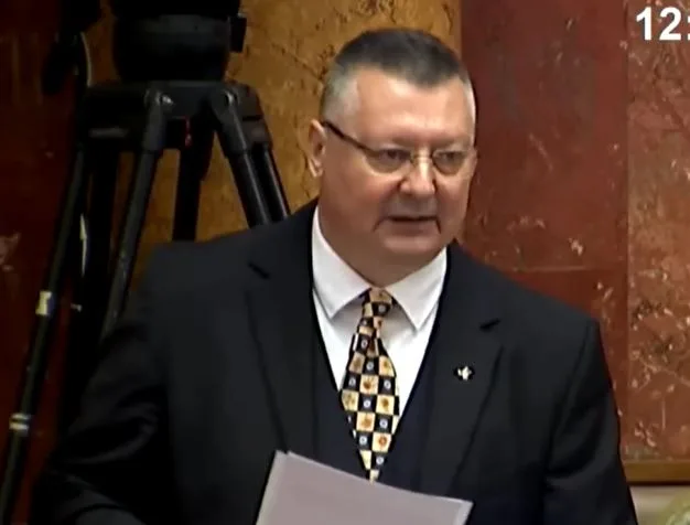 Albijanić: SNS, DPS i Knežević će pokušati da utiču na prekrajanje izborne volje 8 Albijanić: SNS, DPS i Knežević će pokušati da utiču na prekrajanje izborne volje