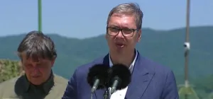 Prikazano najnovije naoružanje vojske Srbije; Vučić: Posle „rafala“ stići će još novih aviona