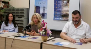 Gradska biblioteka Tivat najavila promociju nove monografije „Tivat“ i ljetnji književni program 2 Gradska biblioteka Tivat najavila promociju nove monografije „Tivat“ i ljetnji književni program