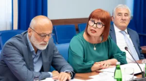 Pavličić: Vrijeme je da svaka grana vlasti preuzme odgovornost, sudska vlast ne može sama nositi teret vladavine prava 3 Pavličić: Vrijeme je da svaka grana vlasti preuzme odgovornost, sudska vlast ne može sama nositi teret vladavine prava