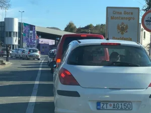 Crna Gora i Albanija dogovorile obnovu mosta kod Sukobina i mjere za brži prelazak granice tokom sezone 2 Crna Gora i Albanija dogovorile obnovu mosta kod Sukobina i mjere za brži prelazak granice tokom sezone