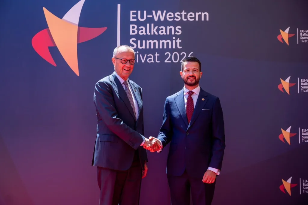 Milatović: Cilj je nadohvat ruke, uz predan rad, rezultate i odgovornost postaćemo 28. članica EU do 2028. godine. 7 Milatović: Cilj je nadohvat ruke, uz predan rad, rezultate i odgovornost postaćemo 28. članica EU do 2028. godine.