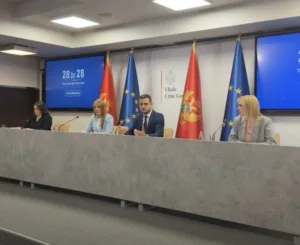 Zenović: Non-paper potvrđuje da je ambicija Crne Gore za zatvaranje poglavlja 23 i 24 realna 2 Zenović: Non-paper potvrđuje da je ambicija Crne Gore za zatvaranje poglavlja 23 i 24 realna