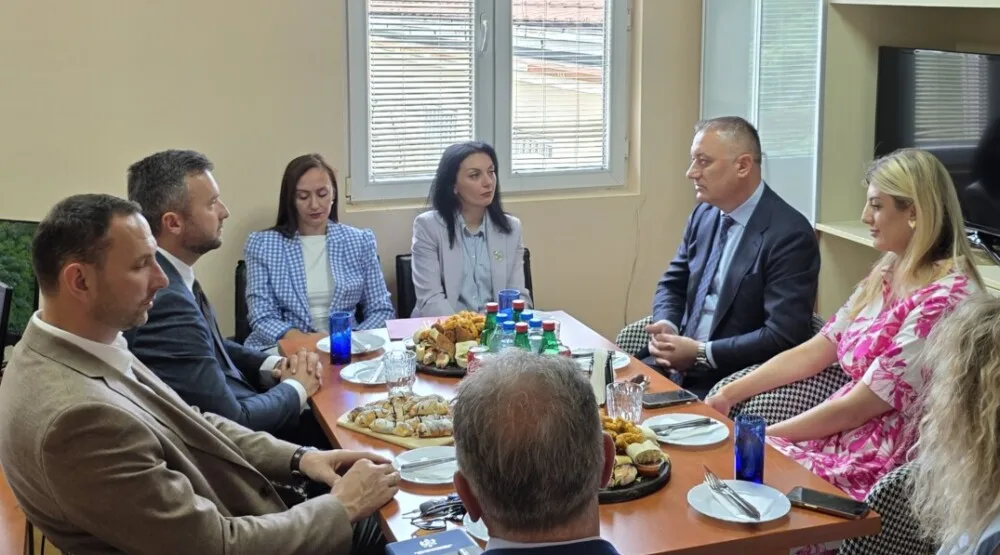 Gutić posjetio Centar za socijalni rad Podgorica: Ministarstvo ostaje pouzdan partner ustanove