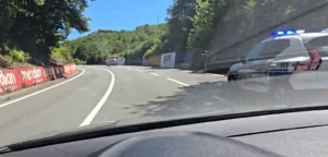 (VIDEO) Stradalo lane na putu Podgorica-Cetinje, policija obavlja uviđaj 2 (VIDEO) Stradalo lane na putu Podgorica-Cetinje, policija obavlja uviđaj