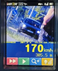 Uhapšen Podgoričanin, prekoračio brzinu više od 120 km/h