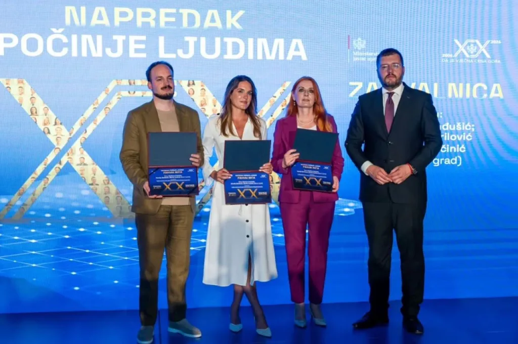 Sekretarka Andjusic i njen tim foto glavni grad