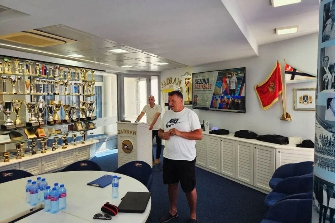 Održan seminar za trenere plivanja u Herceg Novom