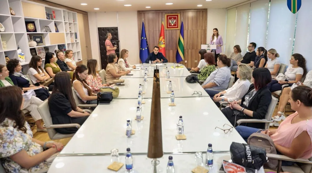Opština Bar: Potpisani ugovori sa 28 preduzetnica, za podršku ženskom preduzetništvu dodijeljeno 100.000 eura