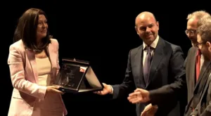 Vanji Ćalović uručena nagrada Giorgio Ambrosoli: Borba protiv korupcije znači borbu za normalan život