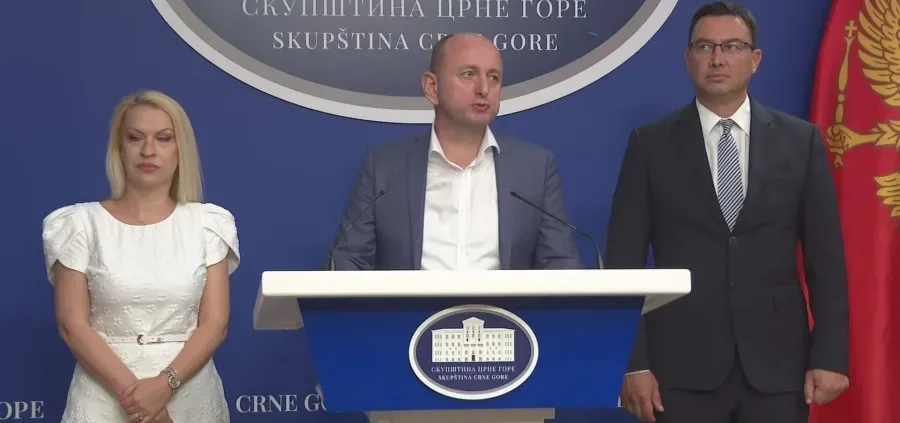 Knežević: Hrvatska stavila Ranka Milića na crnu listu zbog izjava o Dubrovniku 1 Knežević: Hrvatska stavila Ranka Milića na crnu listu zbog izjava o Dubrovniku