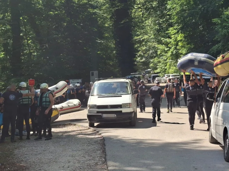 Na Tari sprovedena akcija granične policije: kontrolisano 1.040 lica i 130 vozila