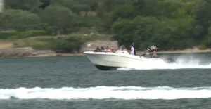 Mještani Boke upozoravaju: Gliseri jure kroz Verige, kupači bez mira 3 Mještani Boke upozoravaju: Gliseri jure kroz Verige, kupači bez mira