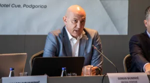 Đurović: Platforma dijela opozicije i reakcija vlasti pokazala koliko je „pregovaračima“ stalo do zakona, EU i profesionalnih institucija
