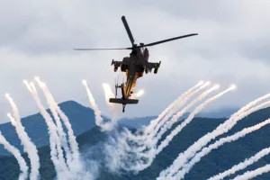 Posada američkog helikoptera koji je pao u Hormuškom moreuzu spašena uz pomoć drona