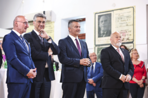 Plenković: Hrvatska će finansirati obnovu Doma kulture u Donjoj Lastvi