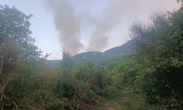 I dalje aktivan požar iznad Prijevora