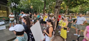 Protest roditelja: Vakcinacija treba da bude izbor
