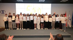 OŠ “Sutjeska“ obilježila “50 godina svjetlosti” 2 OŠ “Sutjeska“ obilježila “50 godina svjetlosti”