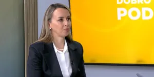 (VIDEO) Milović: Više od sto tona papira prikupljeno kroz akciju, selektivnim sakupljanjem otpad postaje resurs 2 (VIDEO) Milović: Više od sto tona papira prikupljeno kroz akciju, selektivnim sakupljanjem otpad postaje resurs