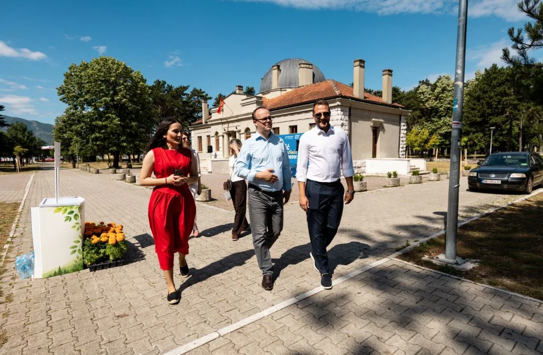 U Nikšiću podijeljeno 300 sadnica; Ćulafić: Zajedno sa građanima gradimo odgovorniji odnos prema životnoj sredini