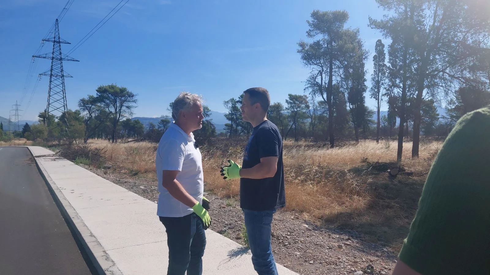 (VIDEO/FOTO) Ćemovsko polje: U toku velika akcija čišćenja opožarenog područja
