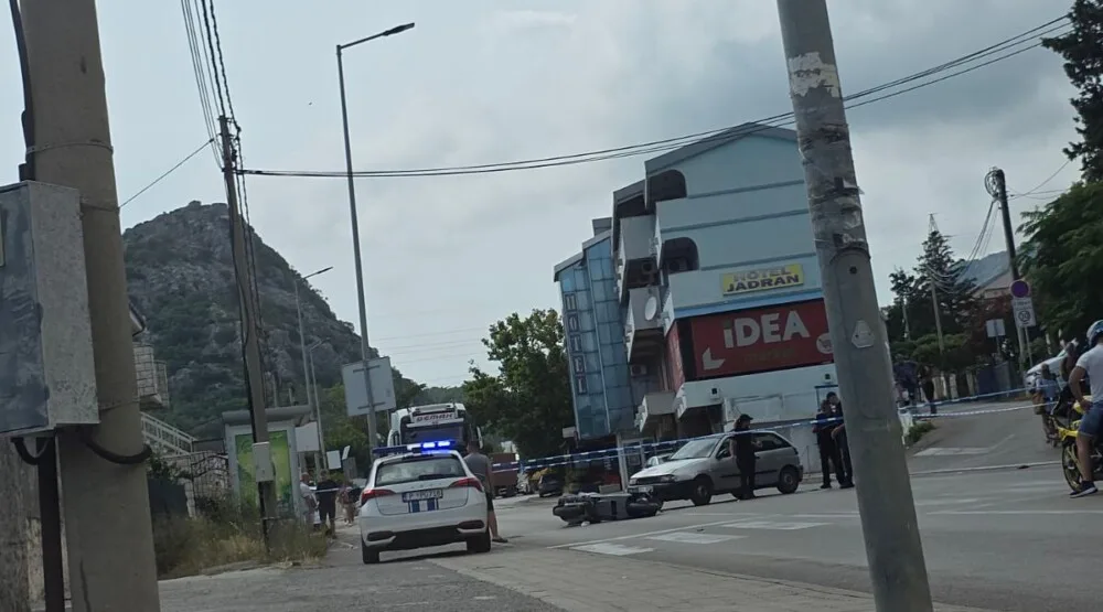 Saobraćajna nezgoda u Sutomoru, povrijeđen motociklista